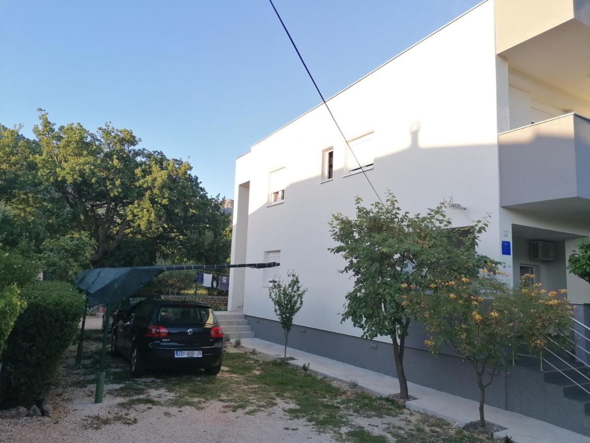 Apartments Lota Starigrad Paklenica Exterior photo