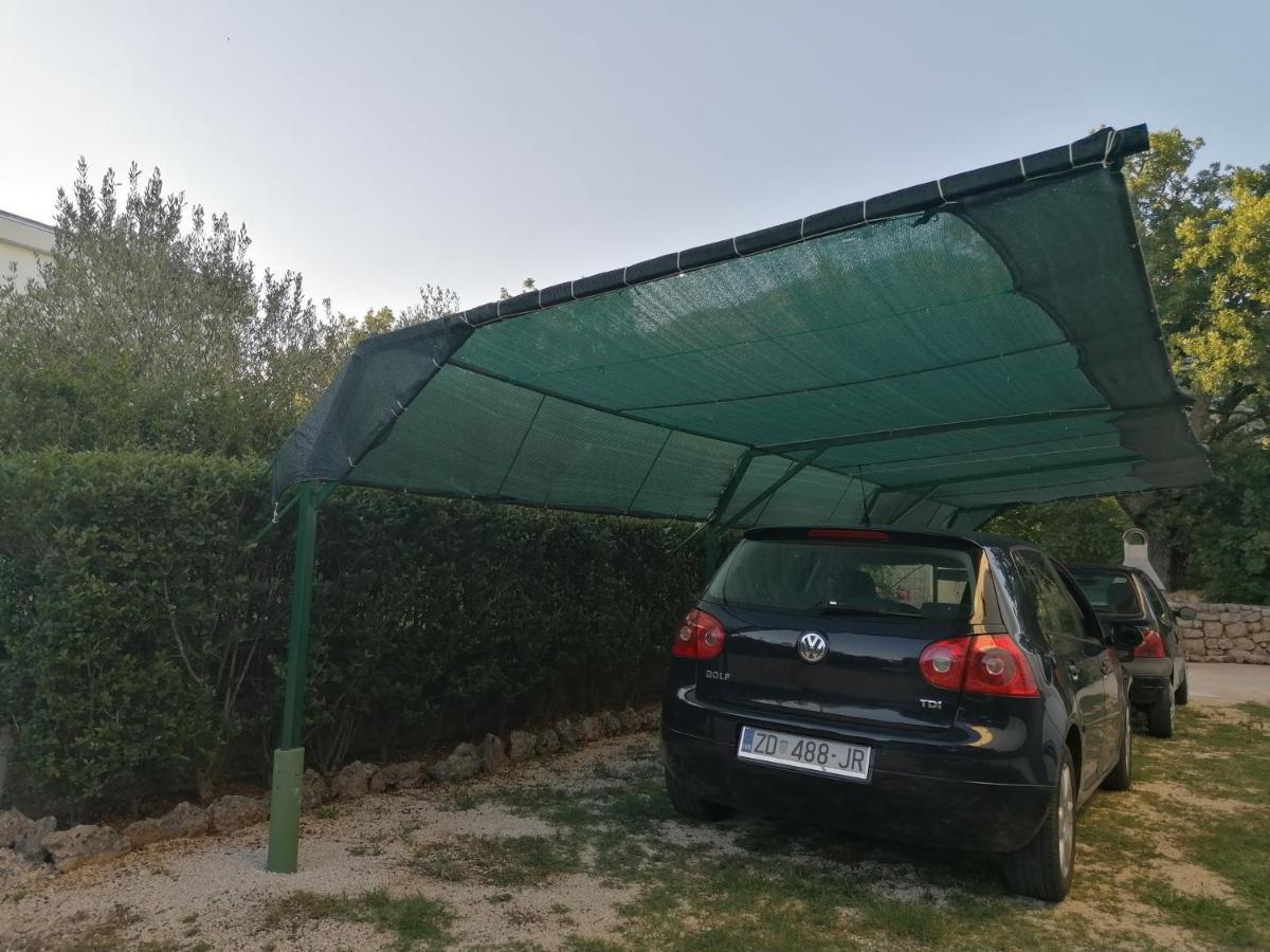 Apartments Lota Starigrad Paklenica Exterior photo